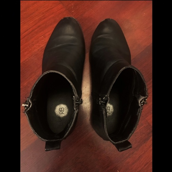 Black Double Sided Zipper Booties - Picture 5 of 5